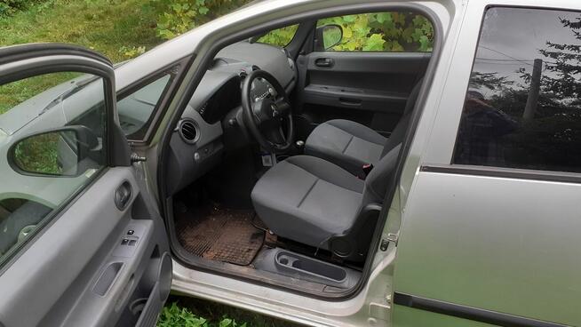 Mitsubishi Colt 5 drzwi 1.1 benz 2005