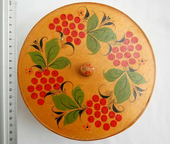 Chochłoma jarzębina ręcznie malowany okrągły pojemnik drewno