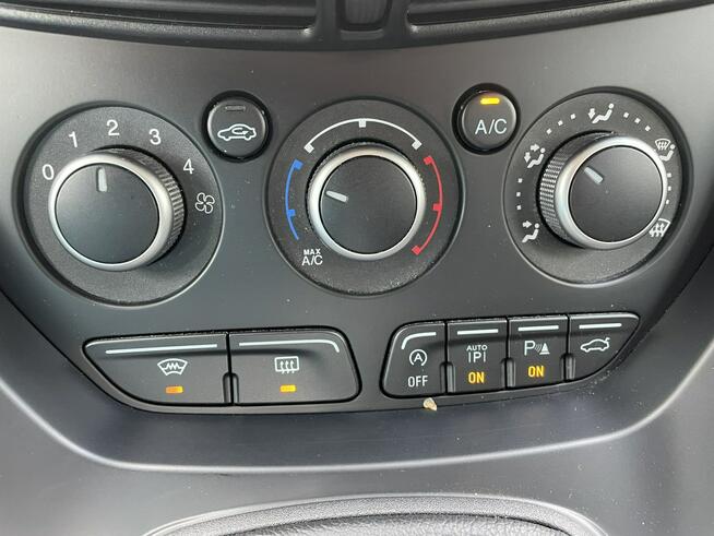 Ford Kuga 1.5 EcoBoost Bogate wyposażenie 63558km Model 2016