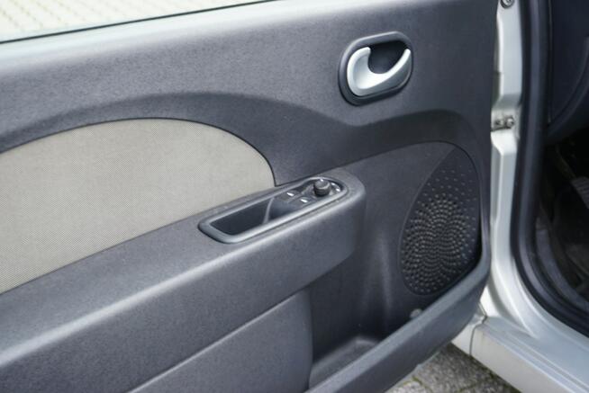 Renault Twingo zarejestrowany, ubezpieczony