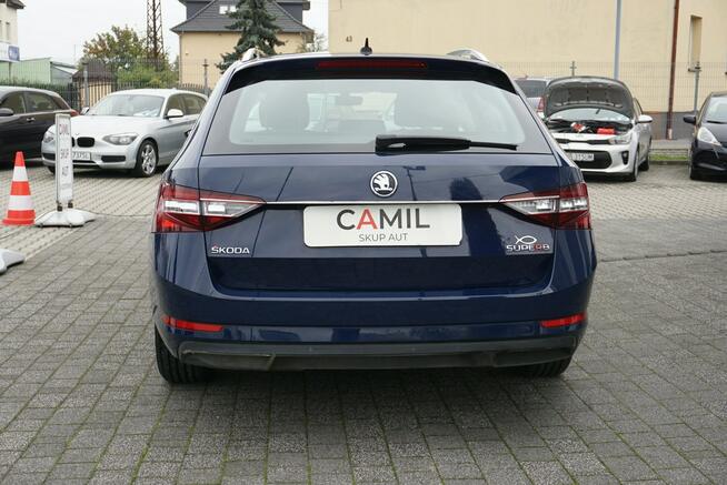 Škoda Superb polski salon