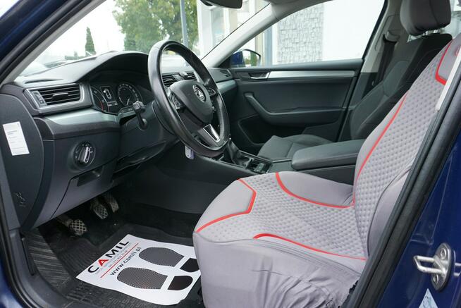 Škoda Superb polski salon