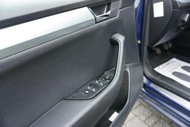 Škoda Superb polski salon