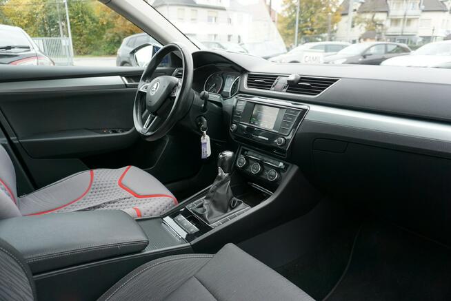 Škoda Superb polski salon