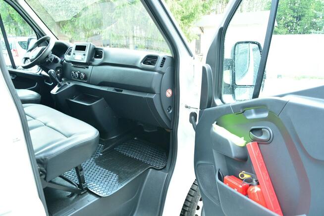 Renault Master sredniak L2H2 3 osobowy pełna opcja