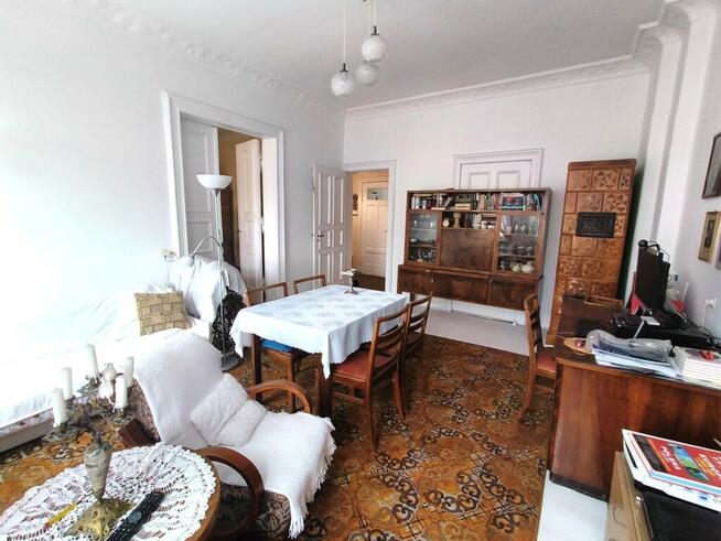 Na sprzedaż 4-pokojowe mieszkanie w Kamienicy