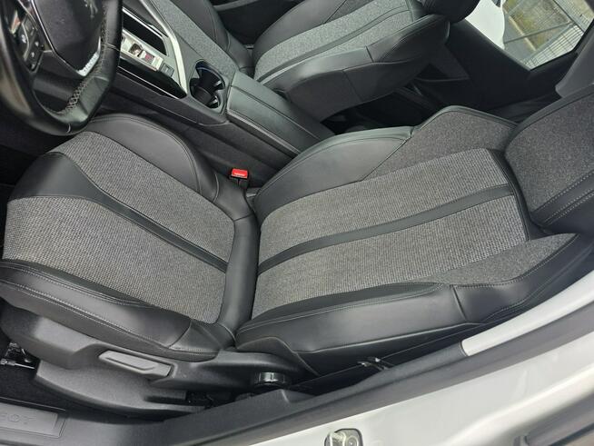 Peugeot 3008 2.0 180ps HDI Navi LED Kamera 360 Biala Perla Automat Gwarancja