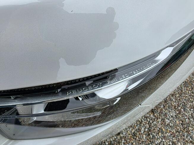 Peugeot 3008 2.0 180ps HDI Navi LED Kamera 360 Biala Perla Automat Gwarancja