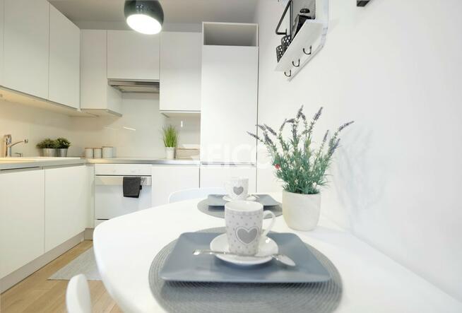 PIĘKNE MIESZKANIE Z DUŻYM 13m2 TARASEM I GARAŻEM