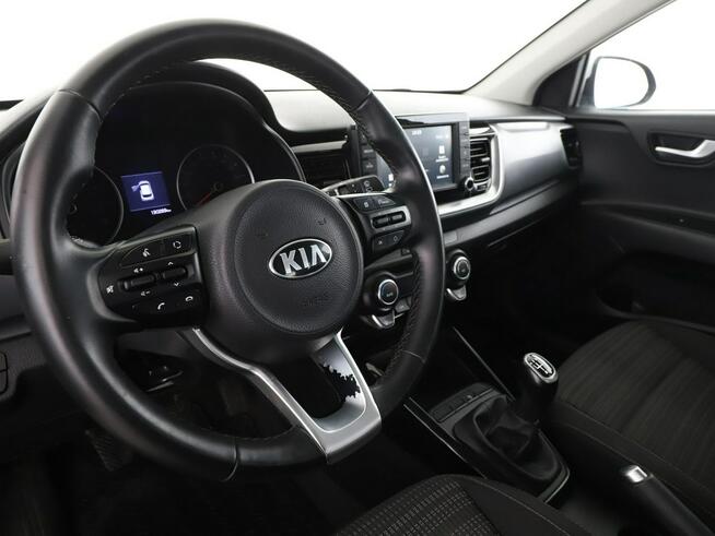 Kia Stonic klima auto kamera i czujniki parkowania Apple CarPlay & Android Auto