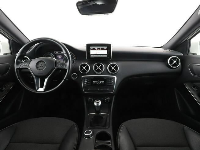 Mercedes A 180 Bi-Xenon grzane fotele navi bluetooth