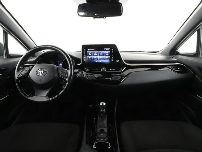 Toyota C-HR HEV navi kamera cofania klima auto LED grzane fotele