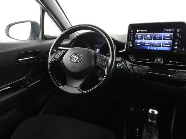Toyota C-HR HEV navi kamera cofania klima auto LED grzane fotele
