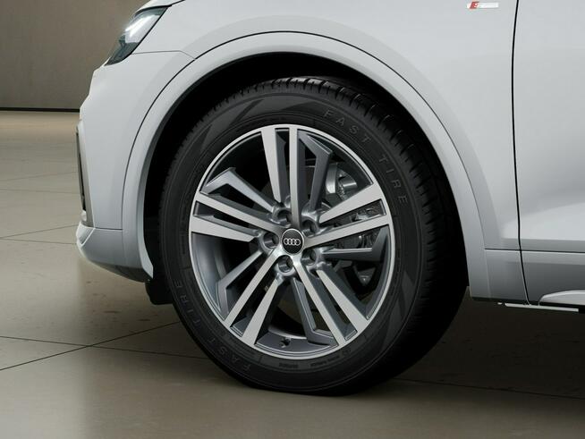 Audi Q5 LeasingOd104%_MatrixLED_Ambiente_Kamera_3-strefy_Virtual_SoundSystem_