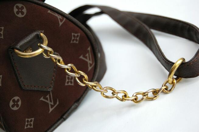 Zamszowa, brązowa torebka na ramię Louis Vuitton, replika