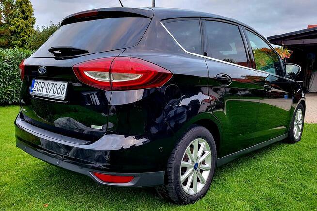 Ford C-MAX Titanium rok 2016