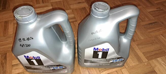 Mobil 1 5W50 ponad 3litry resztek z wymian.