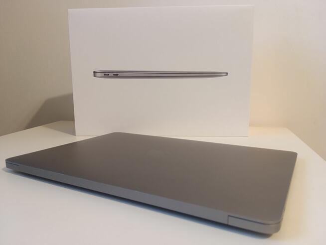 MacBook Air 13” Retina A2179 z 2020 roku/i5/256GB/klasa A/