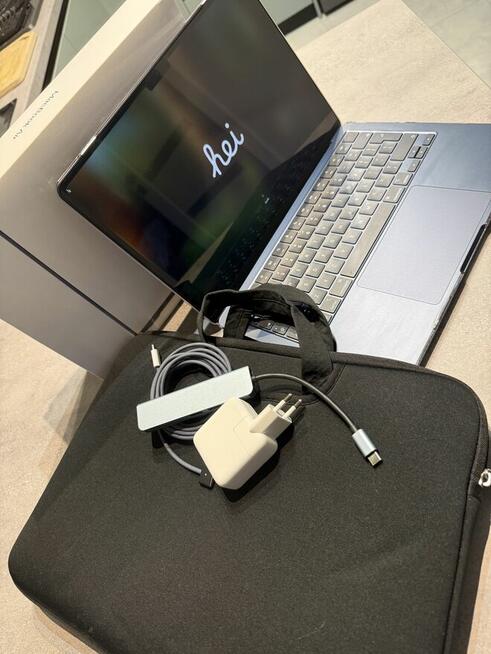 Apple MacBook Air 13.6 M2