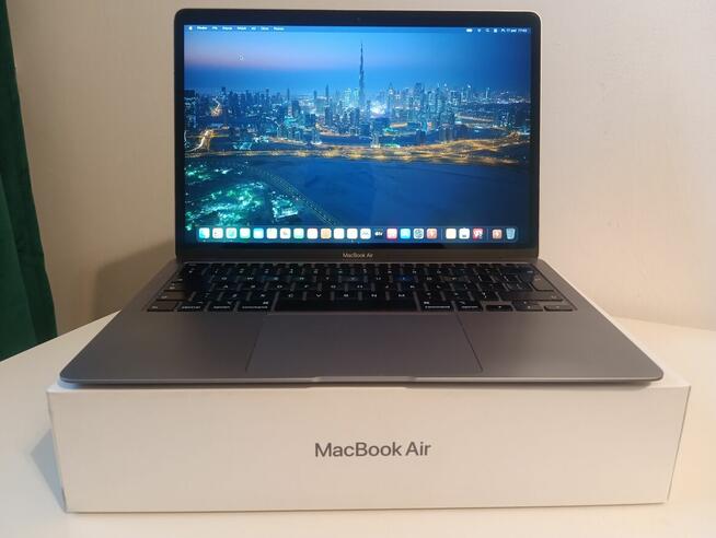 MacBook Air 13” Retina A2179 z 2020 roku/i5/256GB/klasa A/