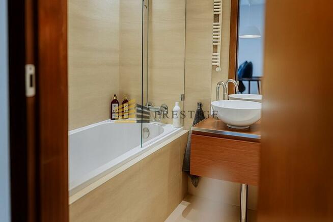 APARTAMENT W PLATINIUM TOWERS, WIEŻA A