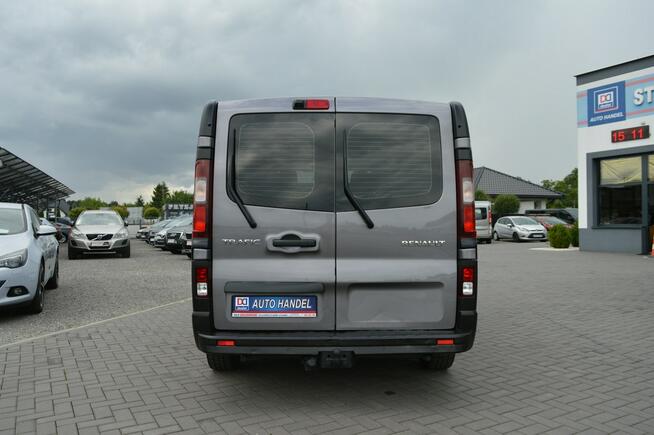 Renault Trafic 1.6 dCi LONG 2xBoczne drzwi 5-osób Navi Kamera 174tys.km F-VAT