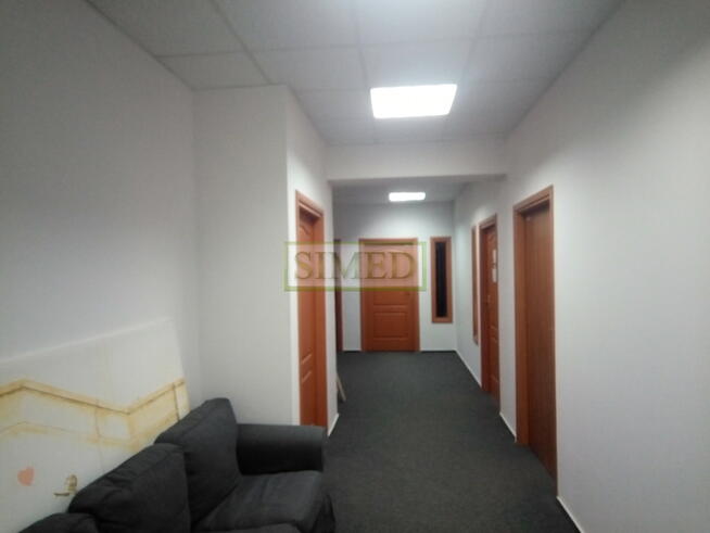 Dostep24h,recepcja,ochrona,parking,widne,wys.3m