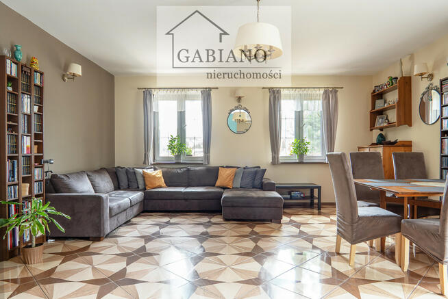 Dom Kąty gm. Góra Kalwaria,