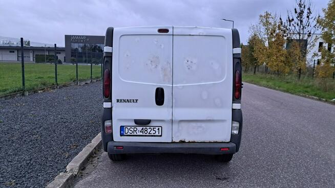 Renault Trafic L1H1 2.5Dci 146KM 2005r Ciężarowy 946kg Ładowność Fra Vat 23%