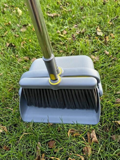 Zestaw miotła i szufelka Leniuch