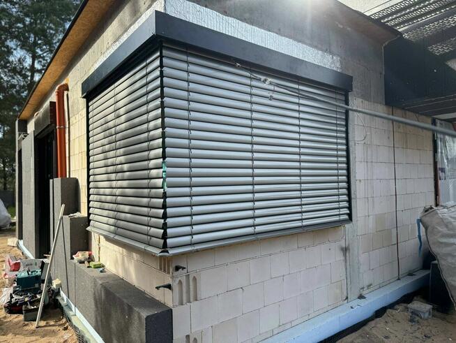 Żaluzje fasadowe podtynkowe