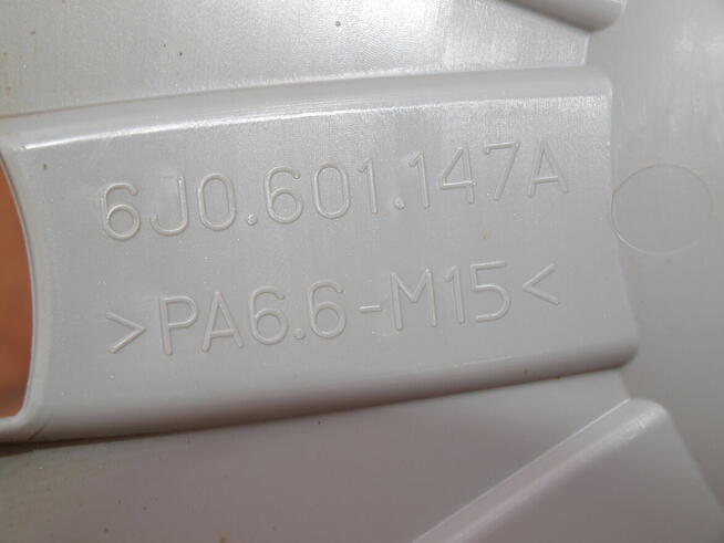 Seat kołpaki 15 oryginalne (komplet 4 sztuki)