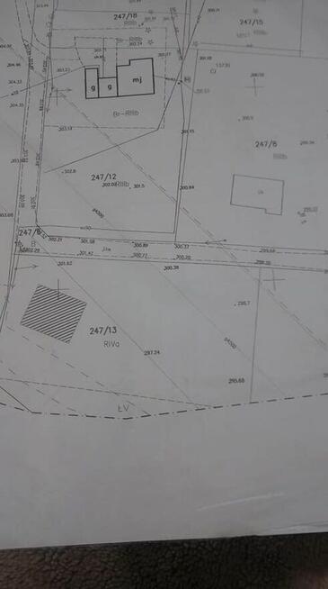 Sprzedam działkę budowlaną w Mogilanach.