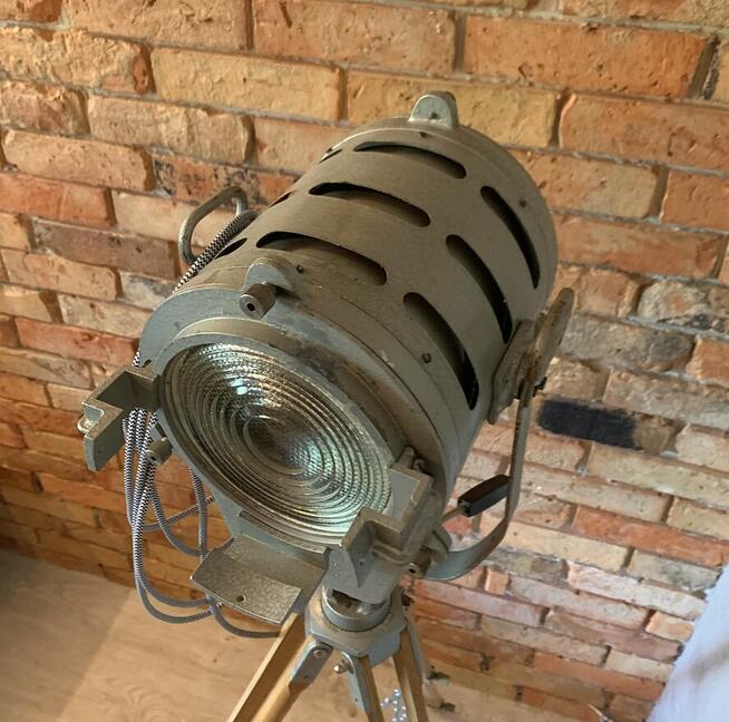 Lampa podłogowa loft Vintage teatralno filmowa PRL