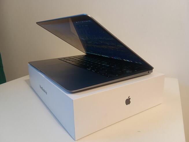 MacBook Air 13” Retina A2179 z 2020 roku/i5/256GB/klasa A/