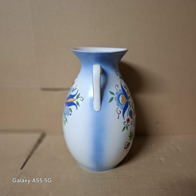 Wazon z porcelany stołowej