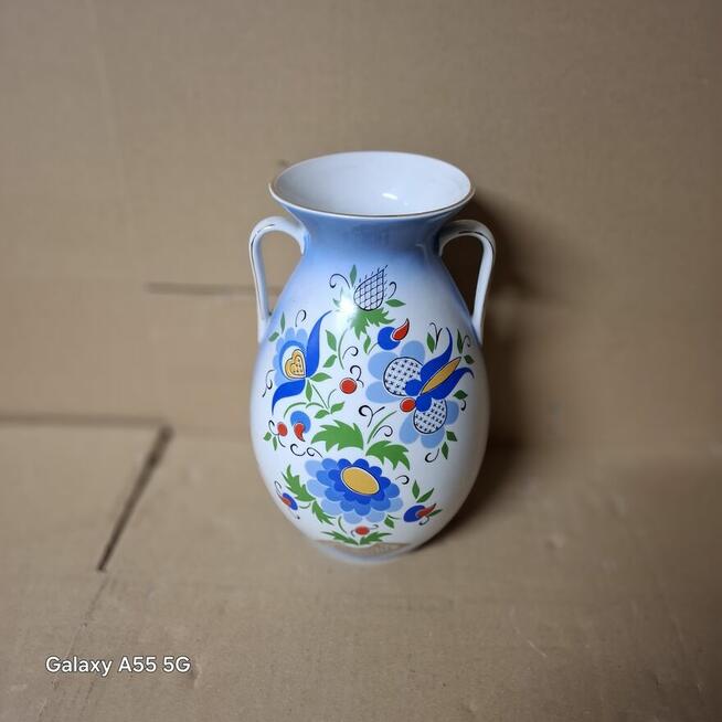 Wazon z porcelany stołowej