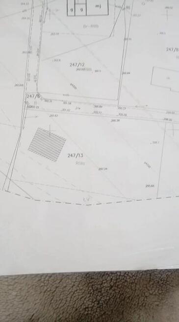 Sprzedam działkę budowlaną w Mogilanach.