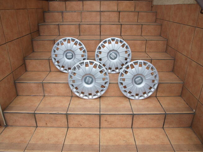 Seat kołpaki 15 oryginalne (komplet 4 sztuki)