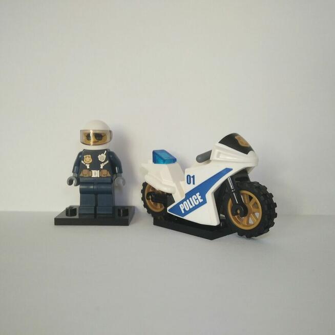 Lego City Policjantka i Motocykl nr1