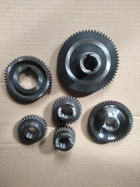 Tokarka Tue 40 koło zębate Z 21 m 2