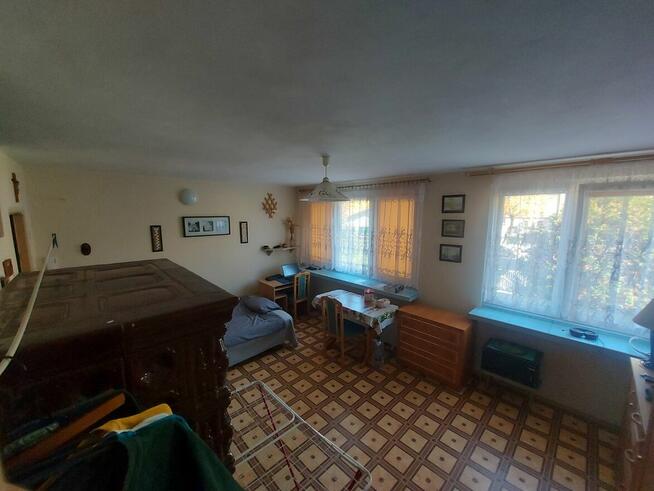 Sprzedam słoneczną kawalerkę blisko centrum – 30 m², I piętr