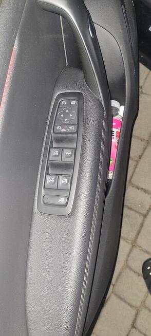 Renault Megane ENERGY TCe 130 BOSE EDITION