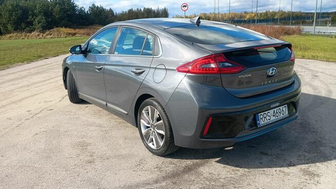 Hyundai ioniq hybryda