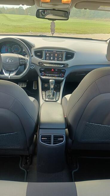 Hyundai ioniq hybryda