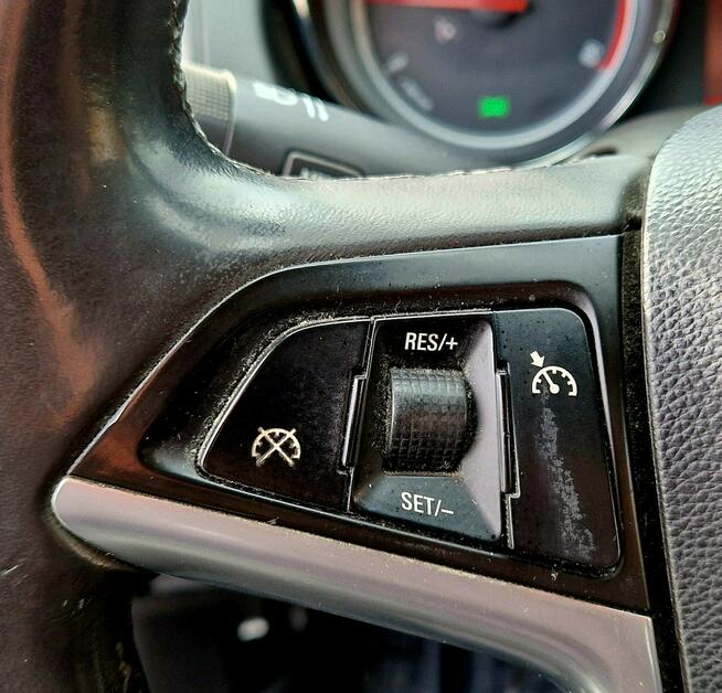 Opel Insignia Navi! Alu 18cali! Nowe opony! Brak korozji! 160PS! Zamiana też!