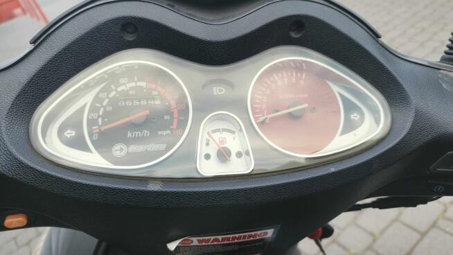 Skuter Barton Falcon 125 EFI z 2016 – 6589 km, OC do 2027