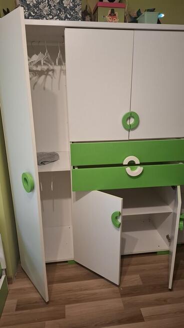 Komplet mebli do pokoju dziecka