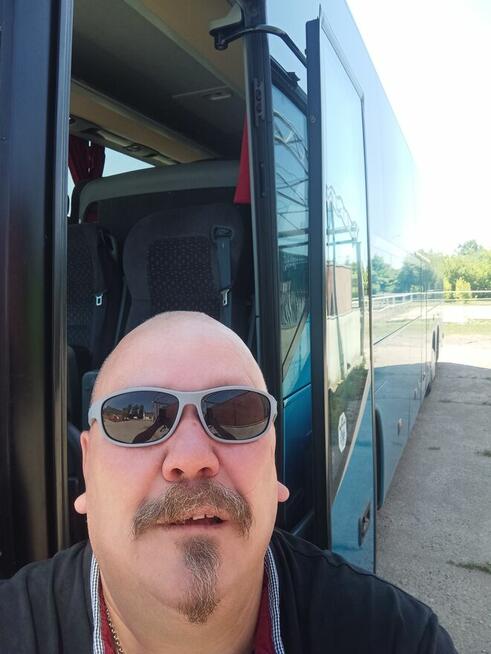 Szukam chętnej pani z okolic Warszawy