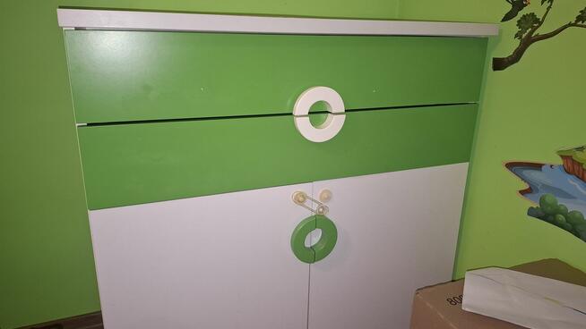 Komplet mebli do pokoju dziecka